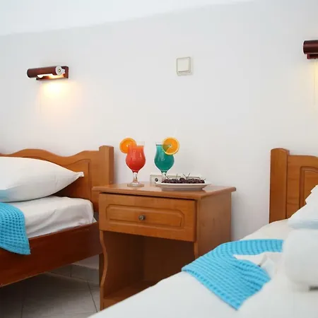 Kathisma Apartments-theochari Angeliki Gp Áyios Nikítas