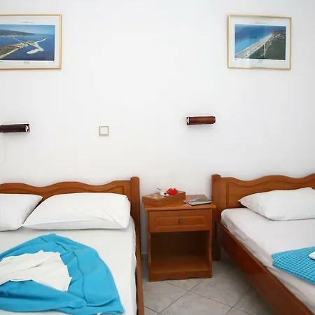 Kathisma Studios Apartments-Theochari Angeliki Gp Apartment