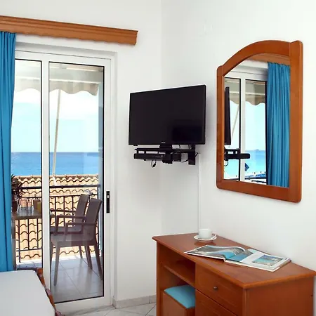 Kathisma Studios Apartments-Theochari Angeliki Gp Apartment *
