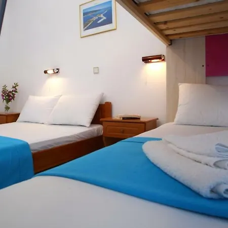 Kathisma Studios Apartments-Theochari Angeliki Gp