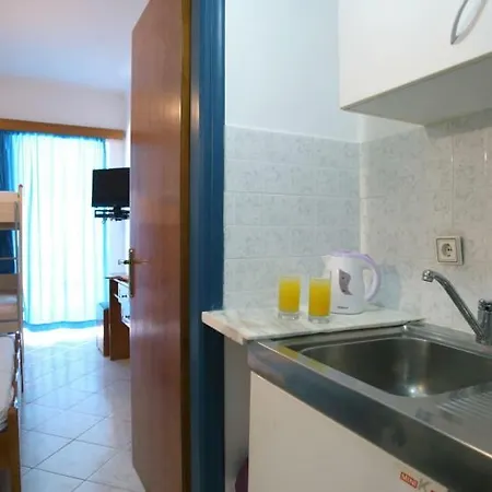 Kathisma Studios Apartments-Theochari Angeliki Gp